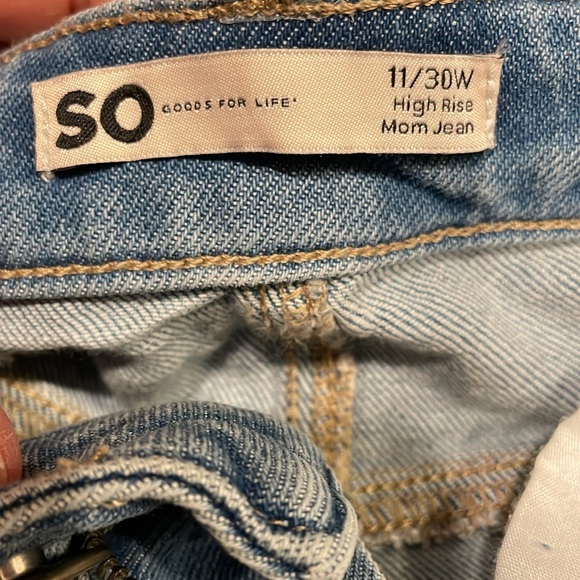 High rise Mom Jean - Picture 4 of 5